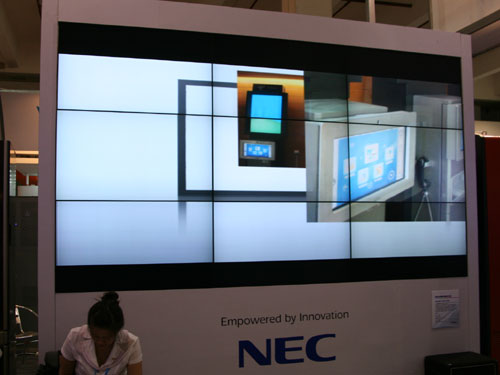 NEC X461UN Һo(w)pƴ