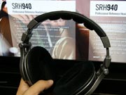 舒爾高端耳機(jī)新品閃亮美國InfoComm2011
