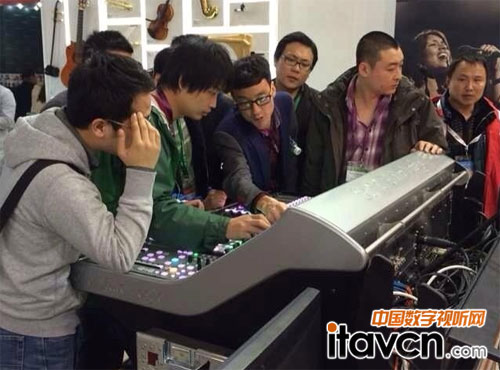 Vչ SSL Live{_c