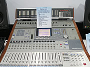Tascam DM-3200(sh){(dio)_(ti)